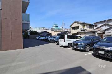 敷地内駐車場（屋外平面式）