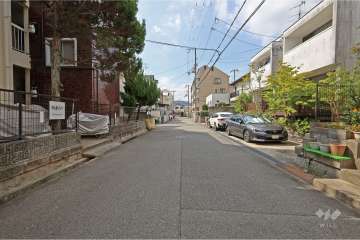 敷地北側前面道路