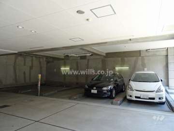 敷地内駐車場（屋内機械式）