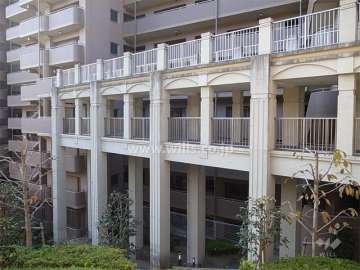 管理棟と住戸棟をつなぐ空中廊下