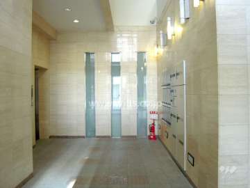 エントランスホール