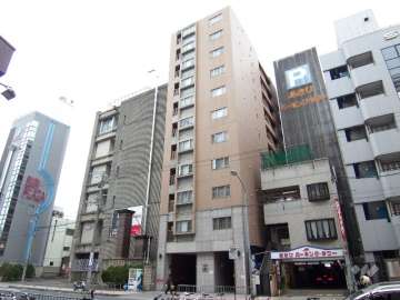 ブルグリンコート吹田駅前の外観(北東から）