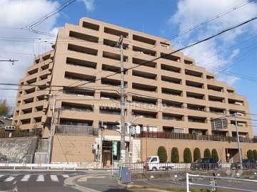 メロディーハイム千里山田の外観（南側から）