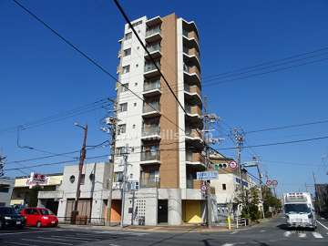 ラウムズ吹田内本町の外観（南側から）