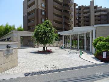 車寄せのあるエントランス