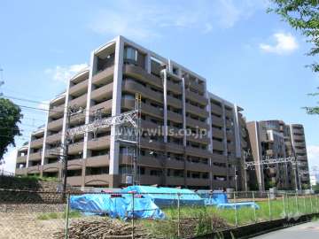 セレッソコート南千里 佐竹台 グランヒルズの外観（南東側から）