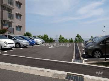 敷地内駐車場（屋外平面式）