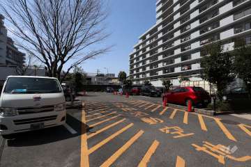 敷地内駐車場（屋外平面式）