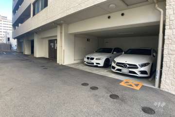 敷地内駐車場（屋内平面式）