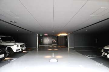 敷地内駐車場（屋内平面式）