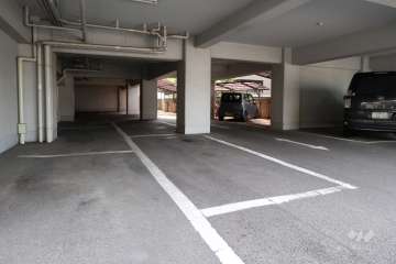 敷地内駐車場（屋内平面式）