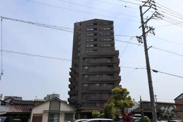 ライオンズシティ大府駅前の外観（西側から）