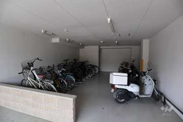 駐輪場、バイク置場