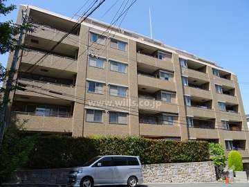 メロディーハイム北千里古江台弐番館の外観（南西側から）