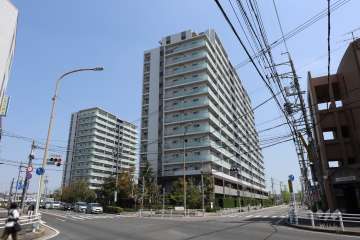 グランフォーリアの外観（南西側から）