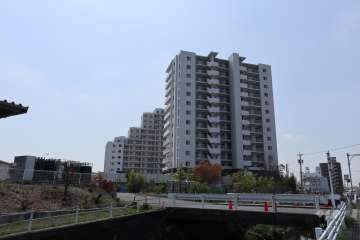 グランフォーリアの外観（北東側から）