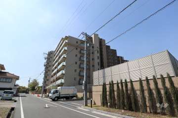 サンメゾン共和ヒルズアベニューの遠景（北東側から）