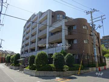 セレッソコート千里山ツインヒルズ壱番館の外観（北東側から）