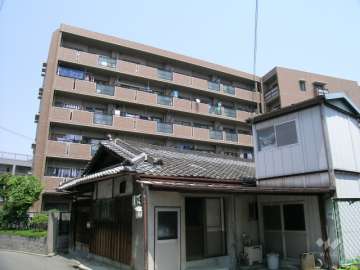グリーンコーポ豊中南の外観（南側から）