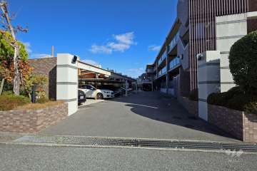 敷地内駐車場（屋外機械式）