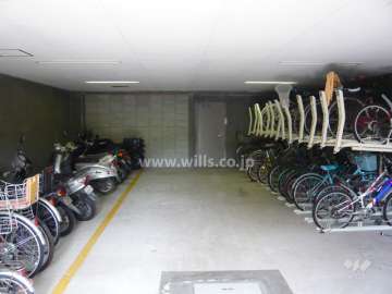 屋内にある駐輪場