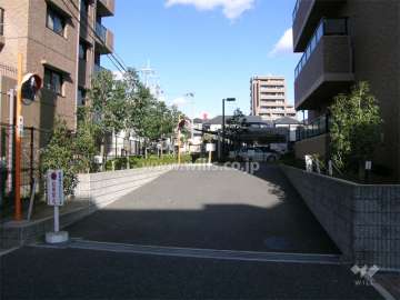 駐車場の入り口