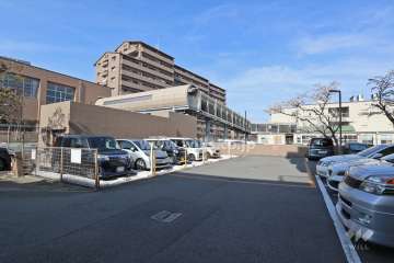 敷地内駐車場（屋外平面式・屋外機械式）