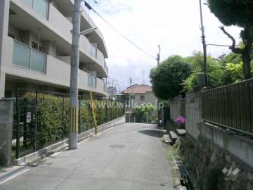 敷地南側の道路