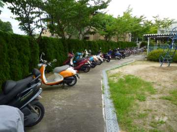 バイク置き場