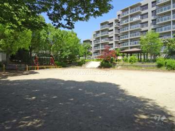 南側の千里山東公園