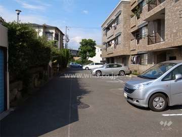 敷地内駐車場