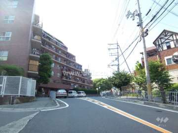 エントランスホール