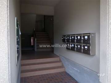 共用ポストが設置された住戸入り口