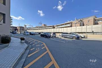 敷地内駐車場（屋外平面式）