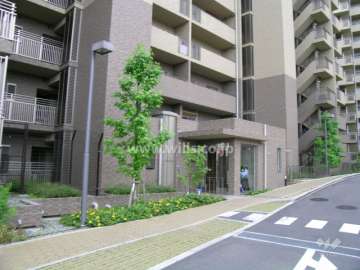五番館のエントランス