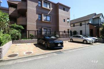 敷地内駐車場（屋外平面式）