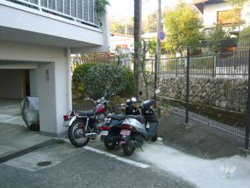 バイク置場