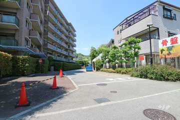 駐車場の出入り口