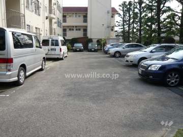 敷地内駐車場(屋外平面式)