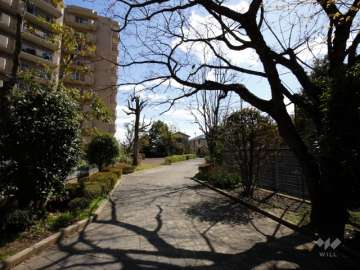 A棟の目の前は、『安倉北公園』になっています。