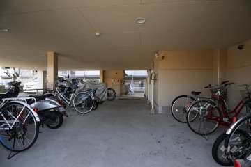駐輪場、バイク置場