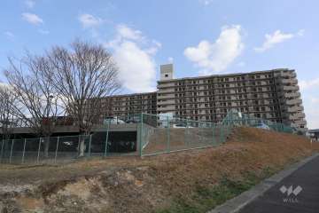 瀬戸水野パークホームズの外観（北西側から）