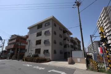新瀬戸ハイツの外観（北東側から）