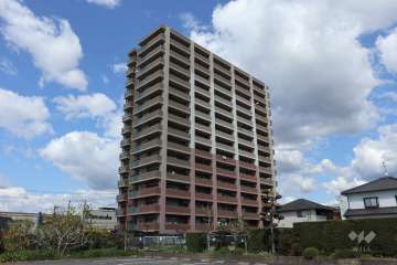 ロイヤルアーク新瀬戸の外観（南西側から）