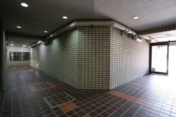 エントランスホール