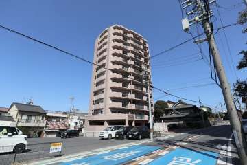 ラウムズ瀬戸西本町の外観（南西側から）