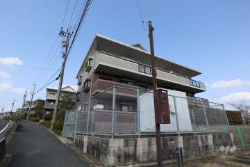 ライフガーデン瀬戸水野６番館の外観（南西側から）