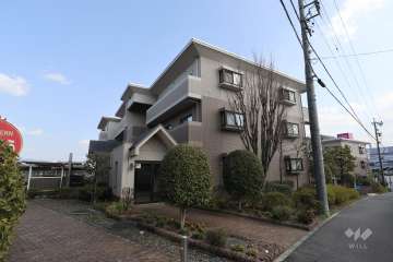 ライフガーデン瀬戸水野５番館の外観（北西側から）