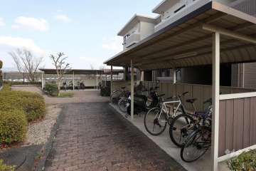 駐輪場、バイク置場