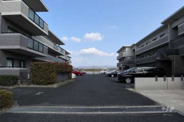 駐車場の出入り口・敷地内駐車場（屋外平面式）